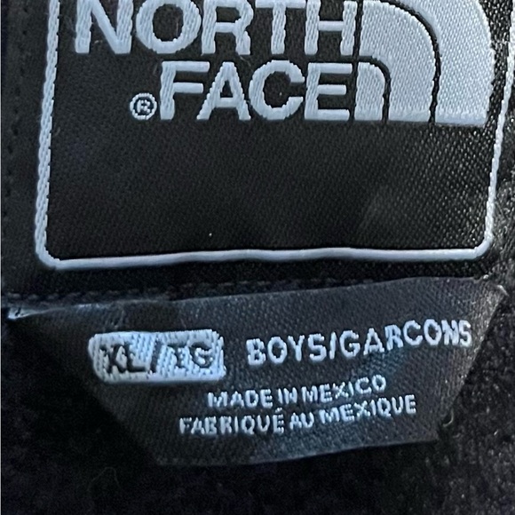 The North Face Black Fleece Jacket (Youth/Junior Size XL) - Picture 5 of 5